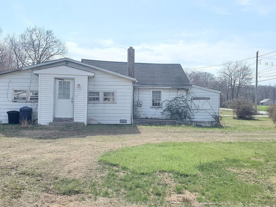 1st image of 976 Warburton Rd