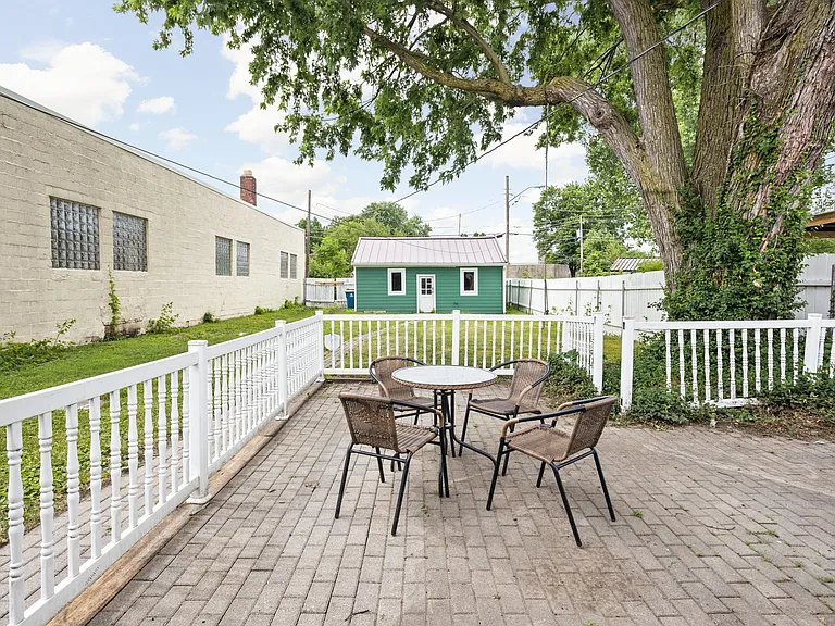 1025 Harrison St — Photo 23