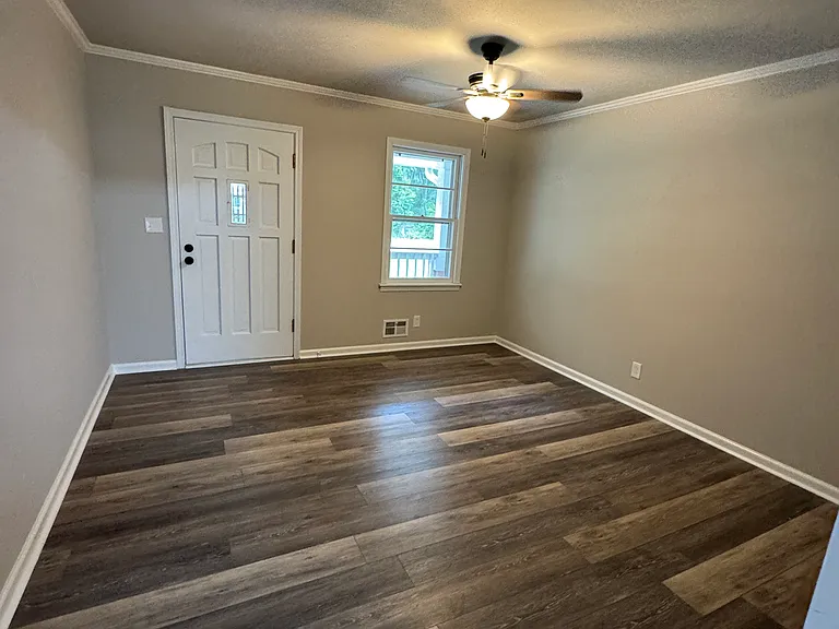 4245 Pecan St — Photo 4