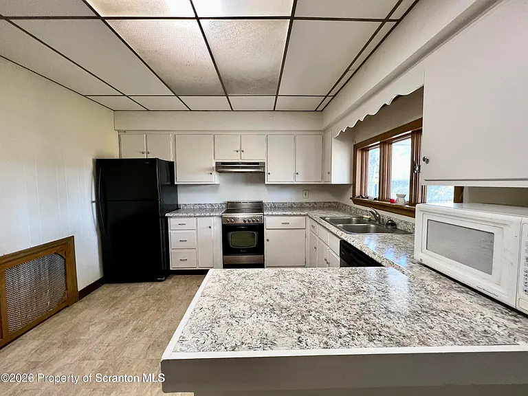 608 Taylor Ave — Photo 13
