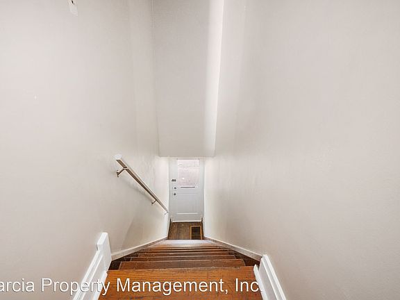 3rd image of 5702A Goener Ave