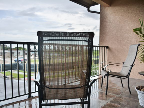 3rd image of 5810 Yeats Manor Dr