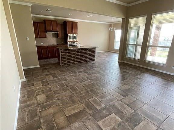 4th image of 10223 Alamosa Ln