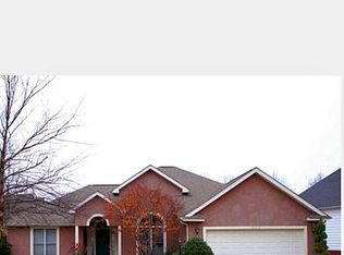 205 Spring Valley Dr, Paducah, KY 42003