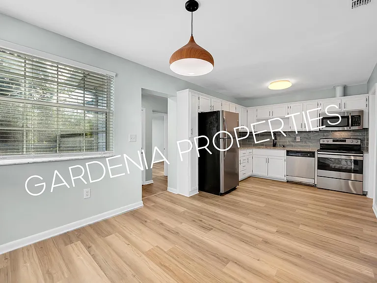 1353 Placid Pl — Photo 9