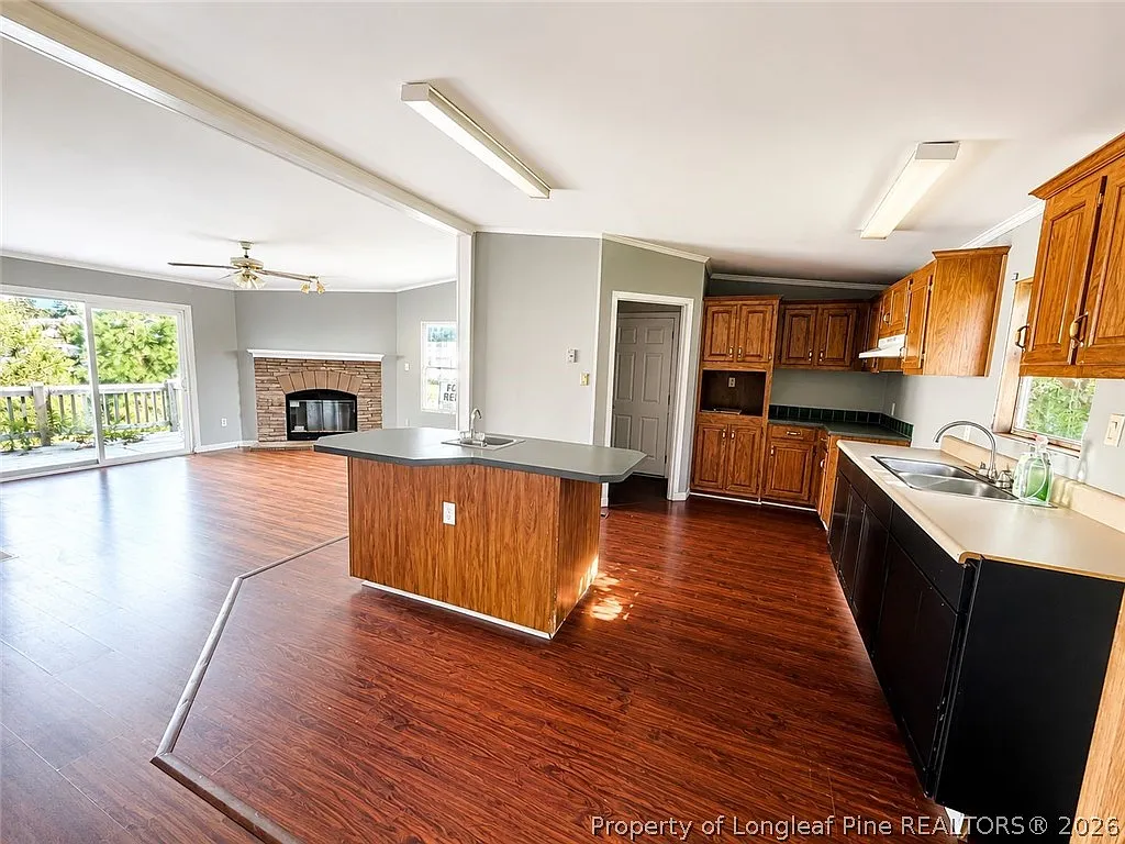 3 bed, 3.0 bath, 1512 sqft, $1,750 — Photo 2