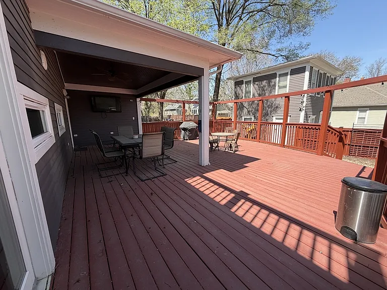 845 Illinois St — Photo 30