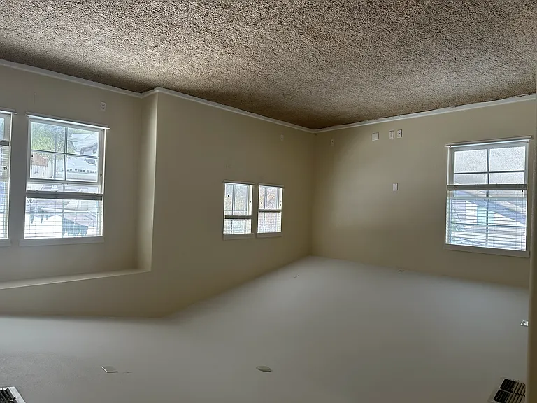 1211 Jewel Flower Dr — Photo 4
