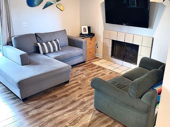 5th image of 360 Avocado St #B3