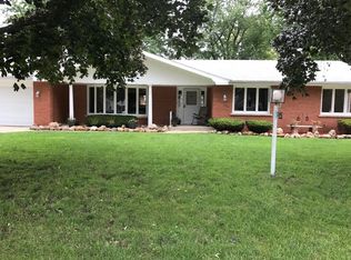 1465 W Budd Blvd, Kankakee, IL 60901