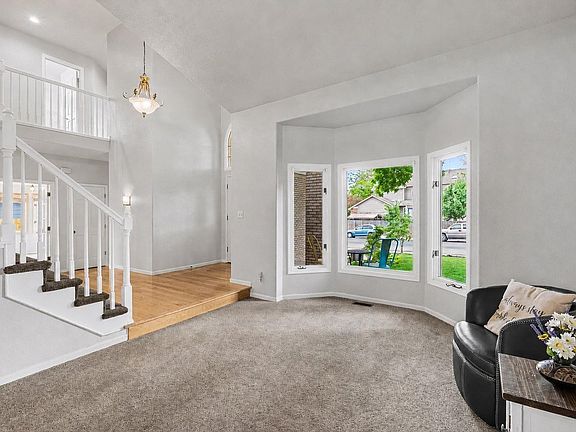 3rd image of 2824 Antelope Rd