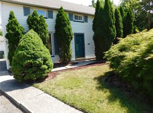 20009 Butternut Ln, Warrensville Heights, OH
