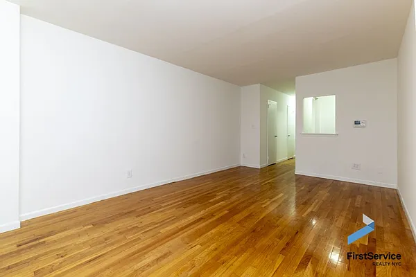 Rented by FirstService Realty (legacy) | media 38