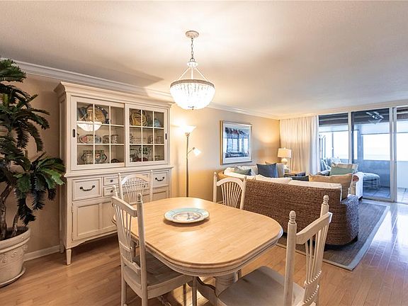 3rd image of 1055 W Peppertree Dr #703AA
