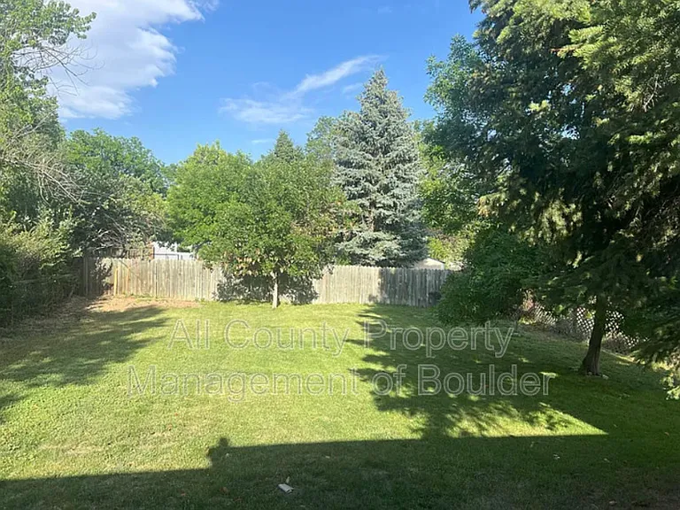 1520 Taft Ct — Photo 29
