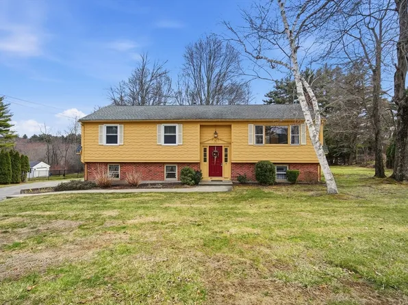 79 Porter Rd, East Longmeadow, MA 01028
