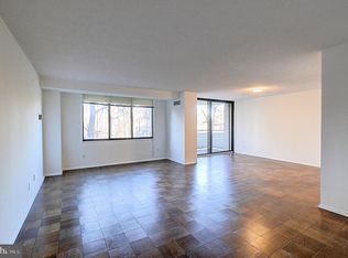 5225 Pooks Hill Rd APT 324N, Bethesda, MD 20814