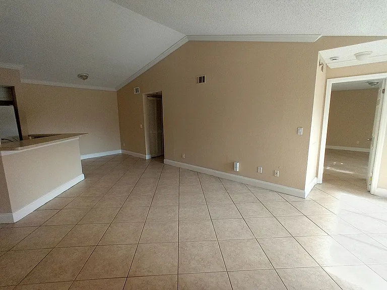 5737 Gatlin Ave #428 — Photo 8