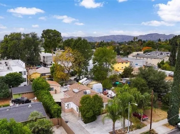 7327 Loma Verde Ave, Canoga Park, CA 91303