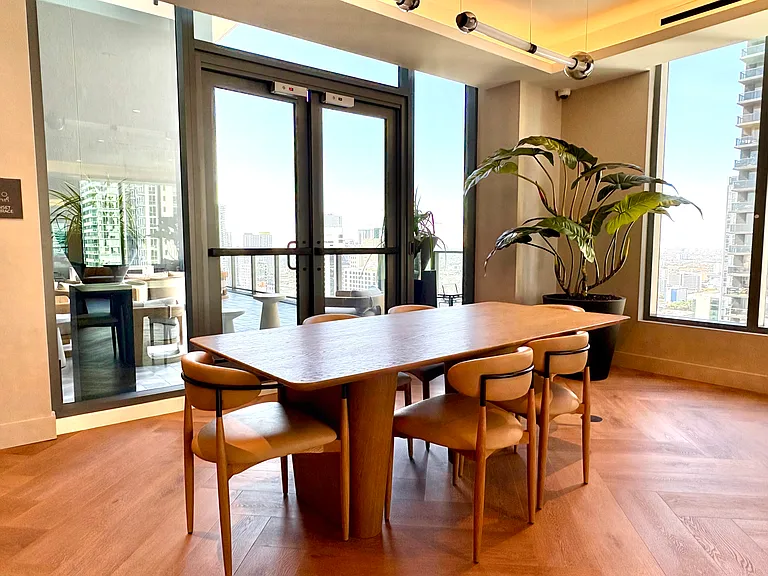 Dining/social room