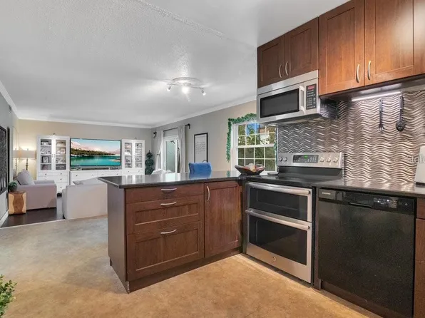 1000 S Semoran Blvd APT 815, Winter Park, FL 32792