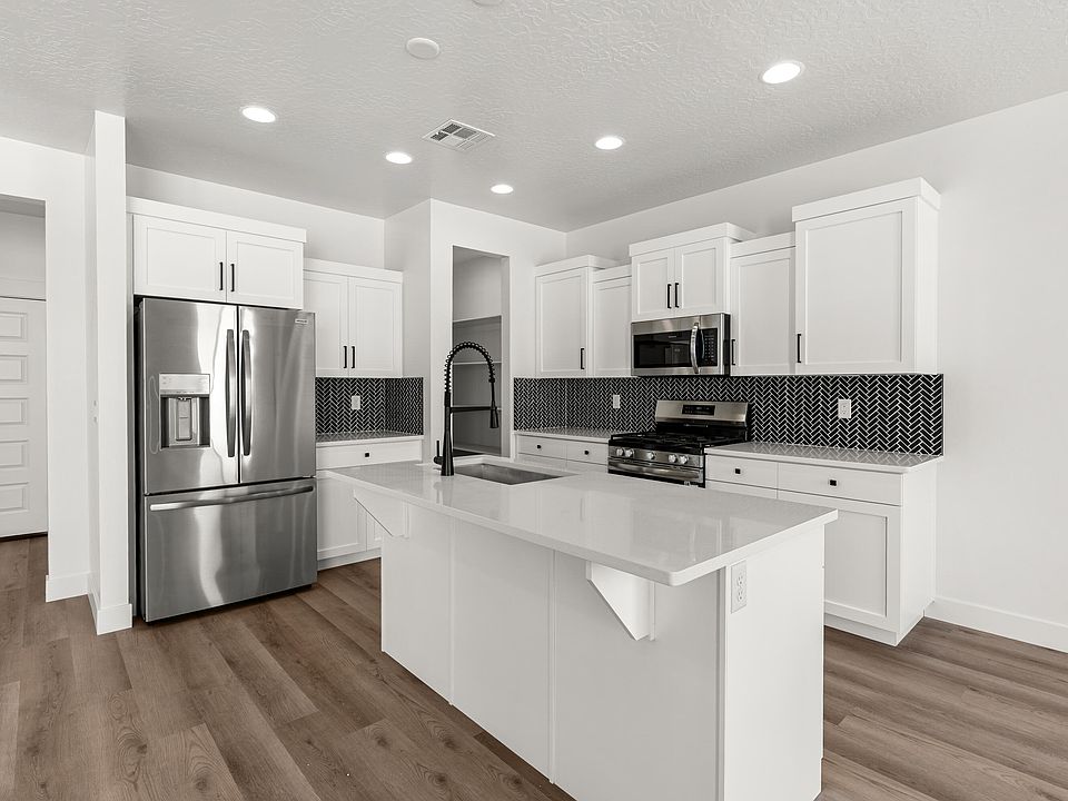 2nd image of 3770 W 1500 S