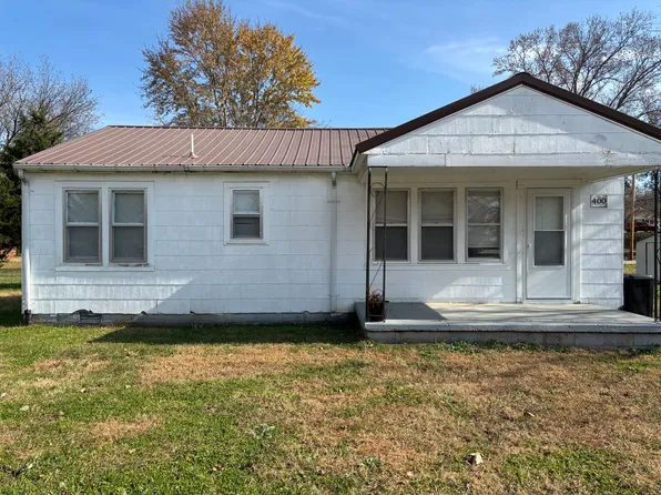 400 N Diagonal St, Decherd, TN 37324