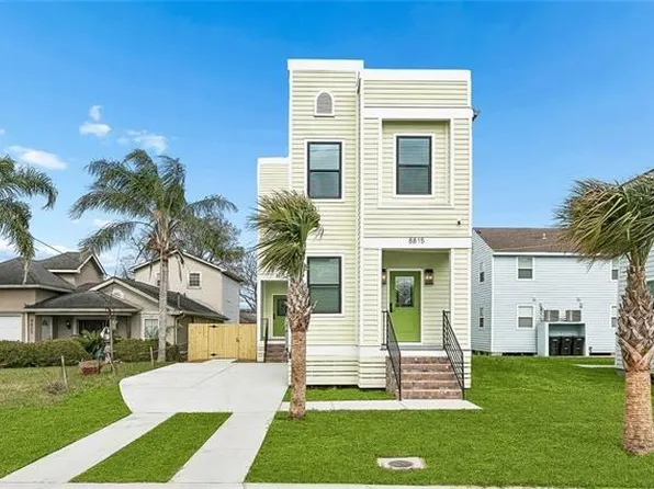 8815 Palm St, New Orleans, LA 70118