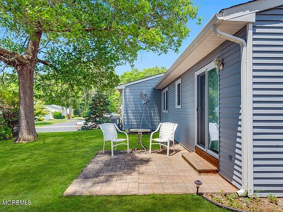 5th image of 20 Falmouth Avenue #72