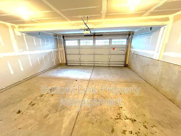 9416 Mallard Mills Dr — Photo 30