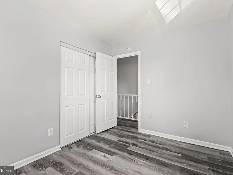 9904 Hagel Cir — Photo 23