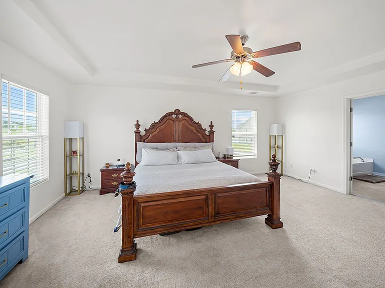 415 Valdez Ct — Photo 28