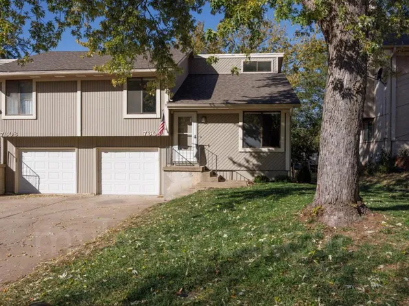 7606 Monrovia St, Lenexa, KS 66216