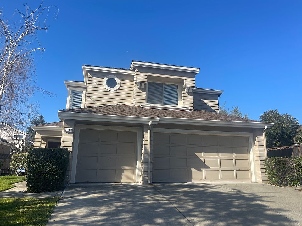 Front - 3 car Garage