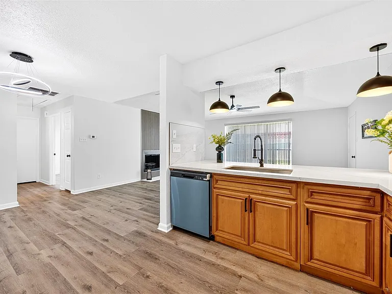8618 Van Hut Ln — Photo 13