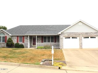 955 Diamond Rdg, Jefferson City, MO 65109