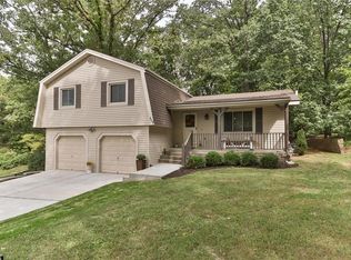 508 Oak Hill Dr, Lake Saint Louis, MO 63367
