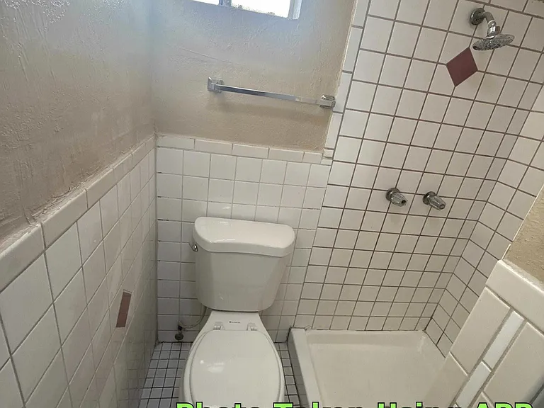 2506 E California Ave — Photo 2