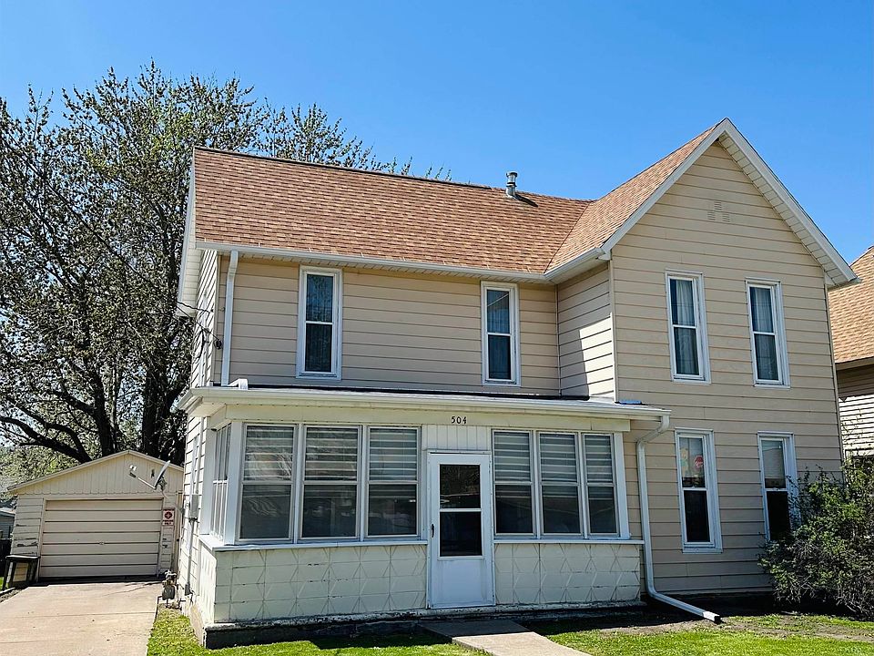 504 Broad St, Sabula, IA 52070 Zillow
