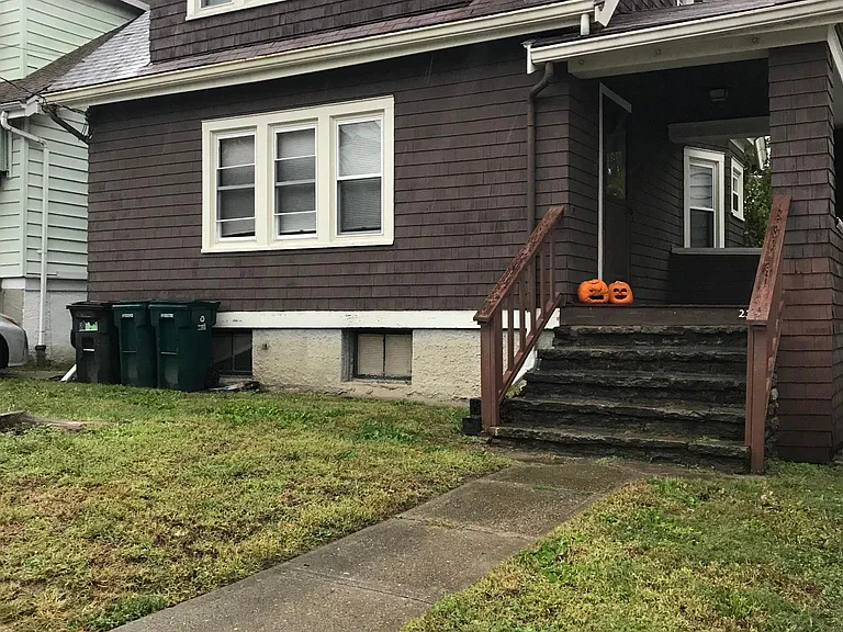 2314 Moerlein Ave — Photo 1