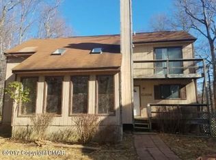 7217 Crescent Ln, Tobyhanna, PA