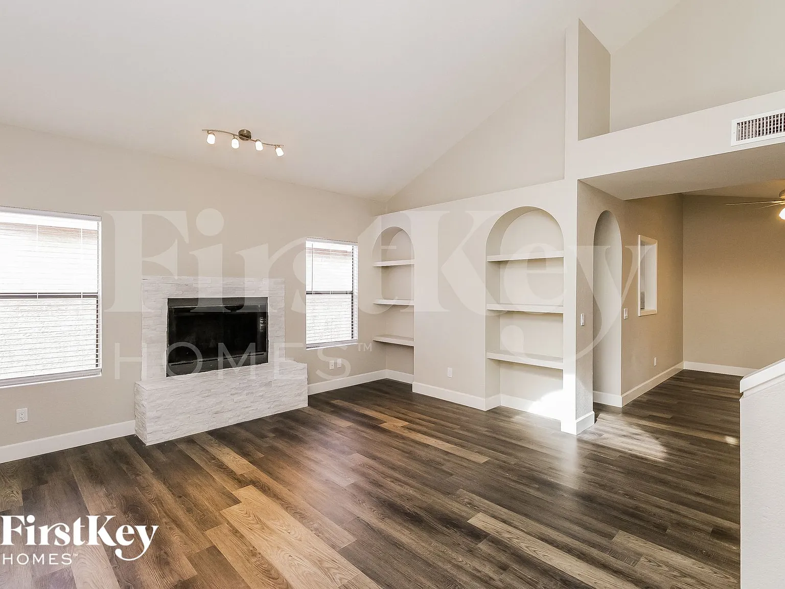3 bed, 2.5 bath, 1574 sqft, $2,525 — Photo 4