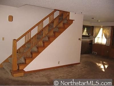 5th image of 521 Liberty St
