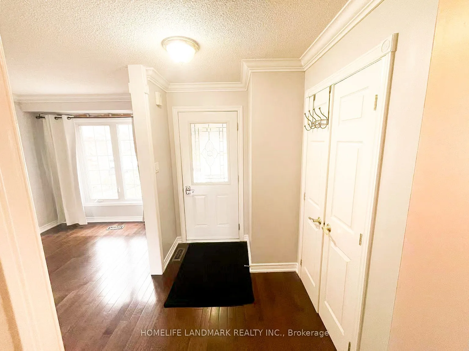 4 bed, $3,200 — Photo 2