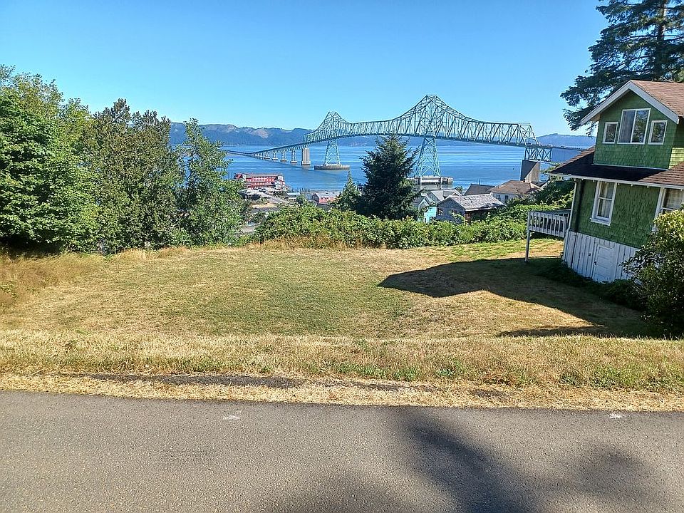 2nd image of 356 Floral St