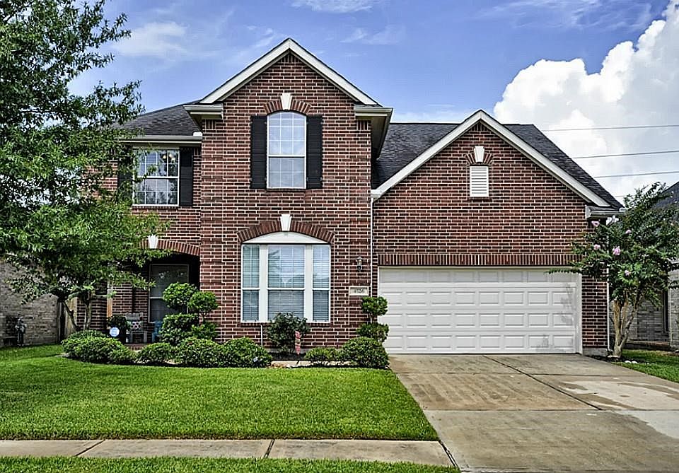 4526 Countrypines your new home!