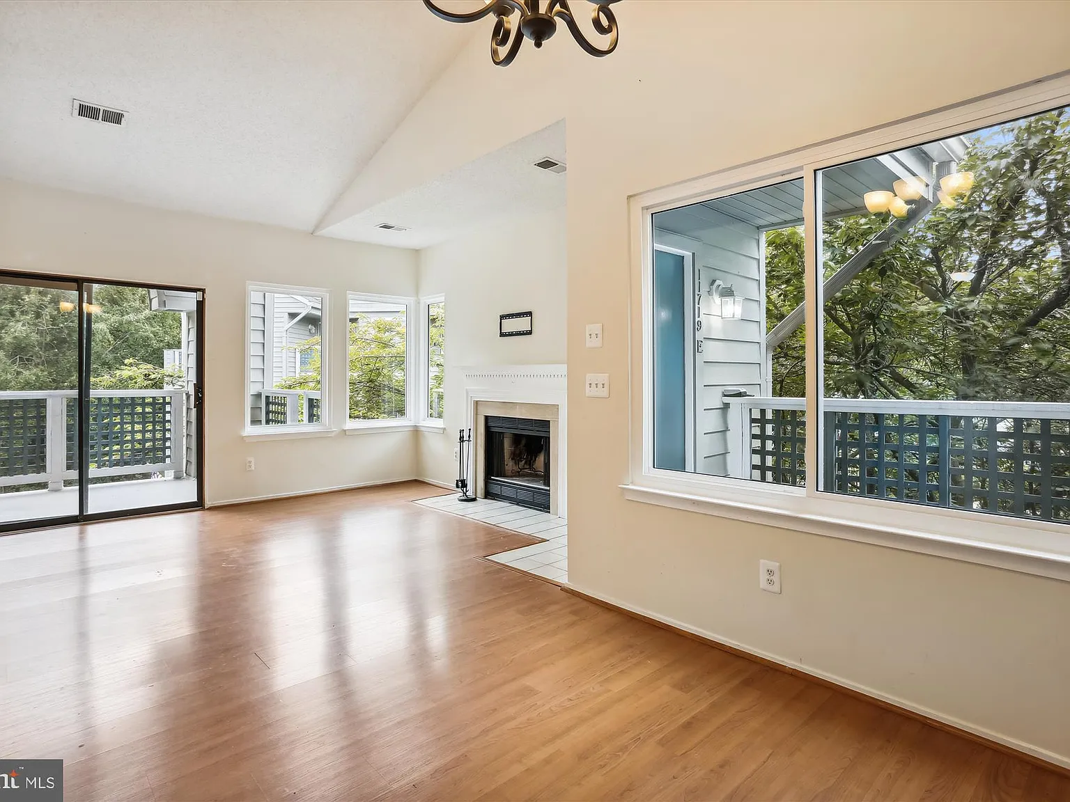 Summerridge Condo — Photo 1