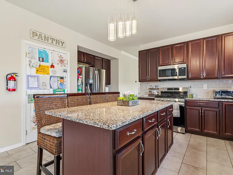 728 Farmhouse Rd — Photo 22