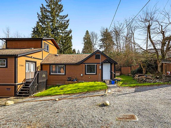 3rd image of 33861 Prentis Ave