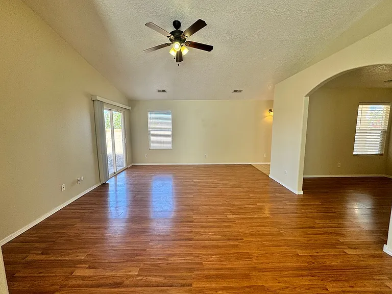 511 Blue Sage Ave SW — Photo 3